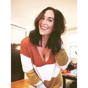 Meet your Posher, Olivia